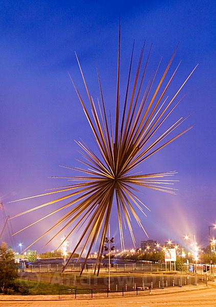 of the bang thomas heatherwick studio 2004 the b of the bang was ...